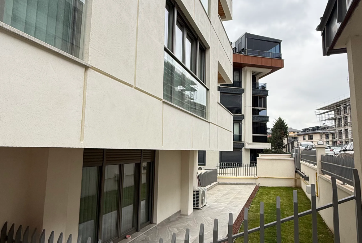 Çengelköy’ün EN Güzel Sokağında Sıfır 3+2 Dubleks Daire
