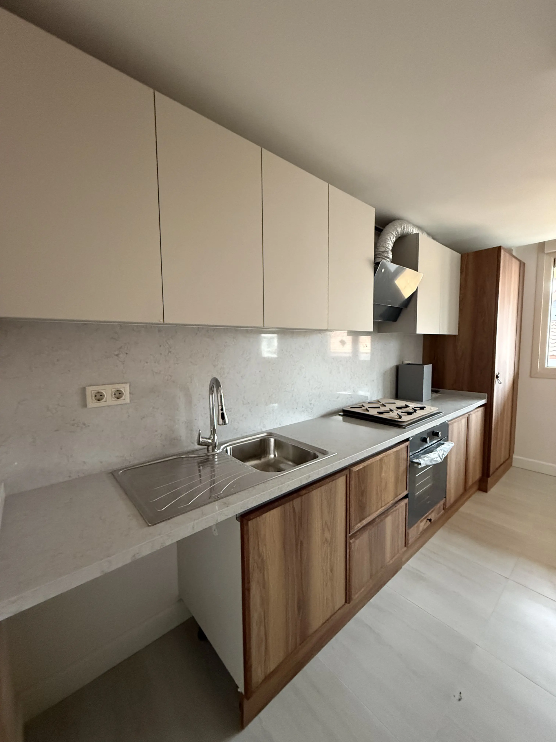Çengelköy’ün EN Güzel Sokağında Sıfır 3+2 Dubleks Daire