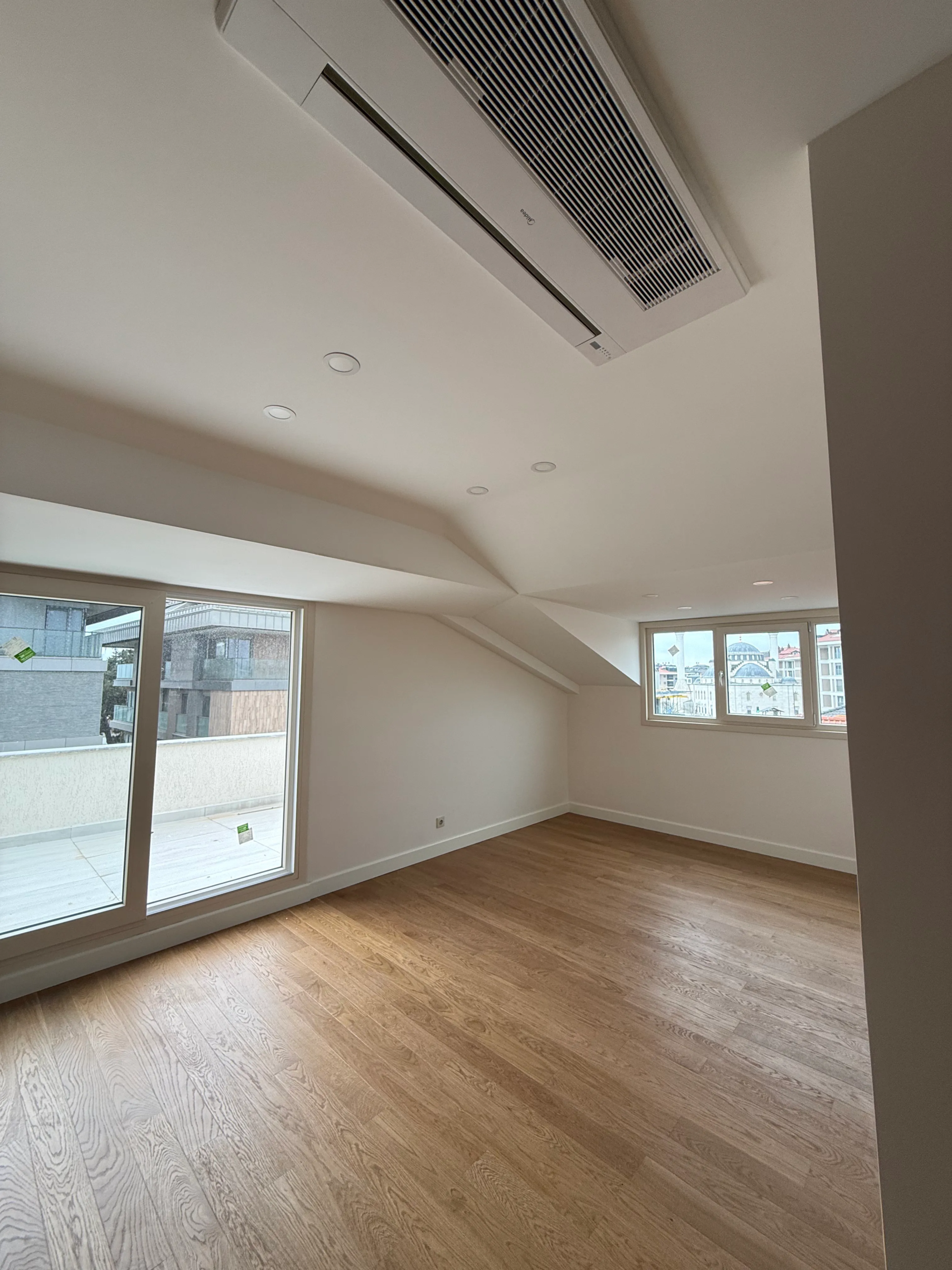 Çengelköy’ün EN Güzel Sokağında Sıfır 3+2 Dubleks Daire