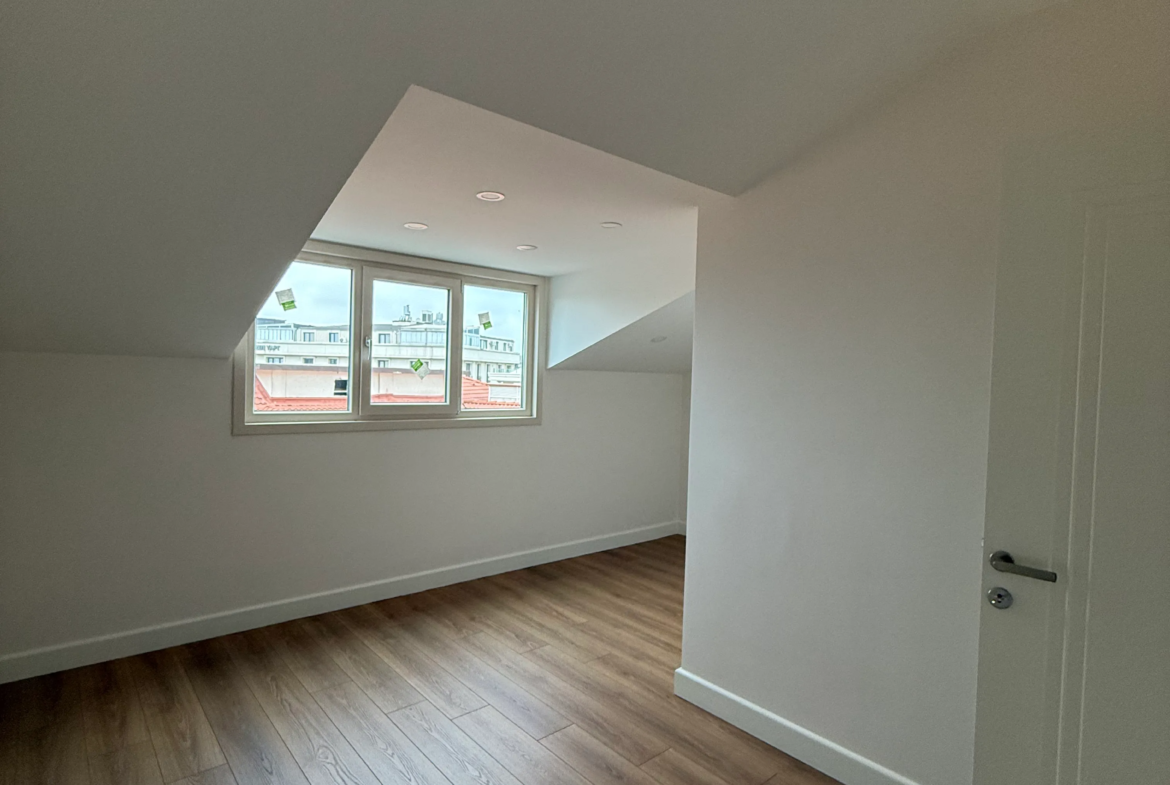Çengelköy’ün EN Güzel Sokağında Sıfır 3+2 Dubleks Daire