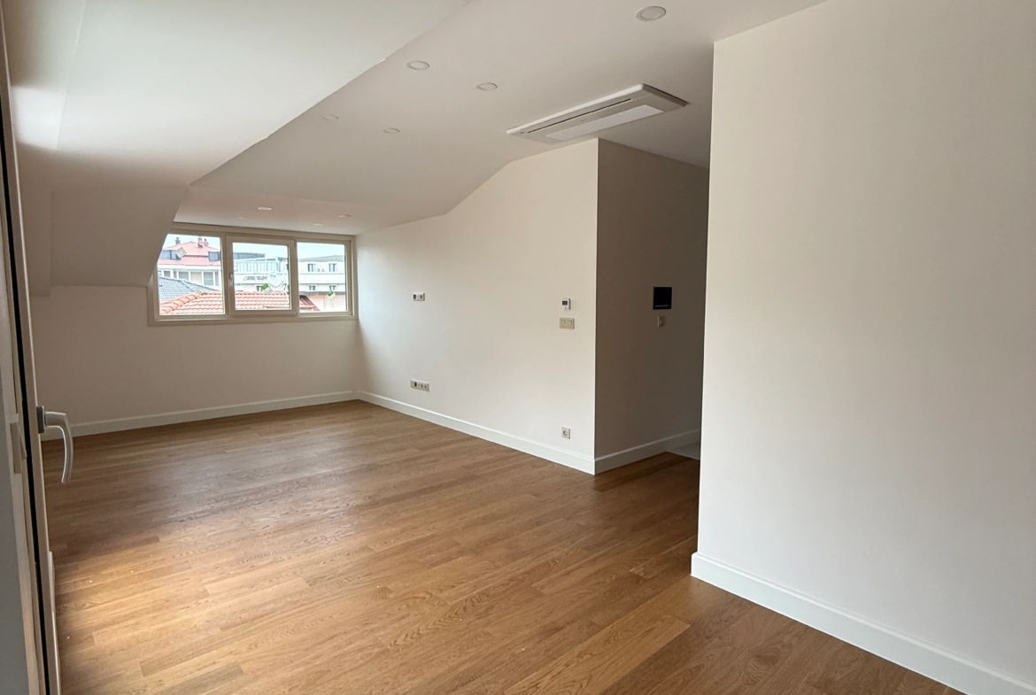 Çengelköy’ün EN Güzel Sokağında Sıfır 3+2 Dubleks Daire