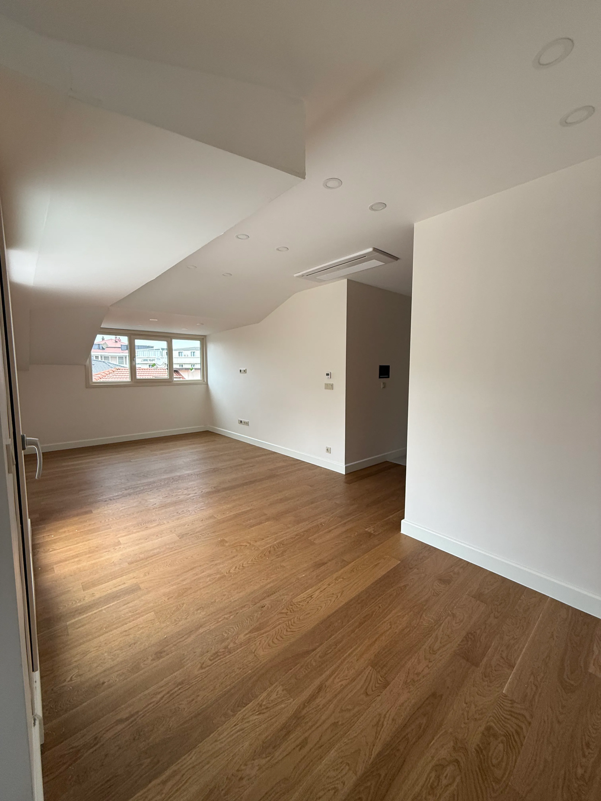Çengelköy’ün EN Güzel Sokağında Sıfır 3+2 Dubleks Daire
