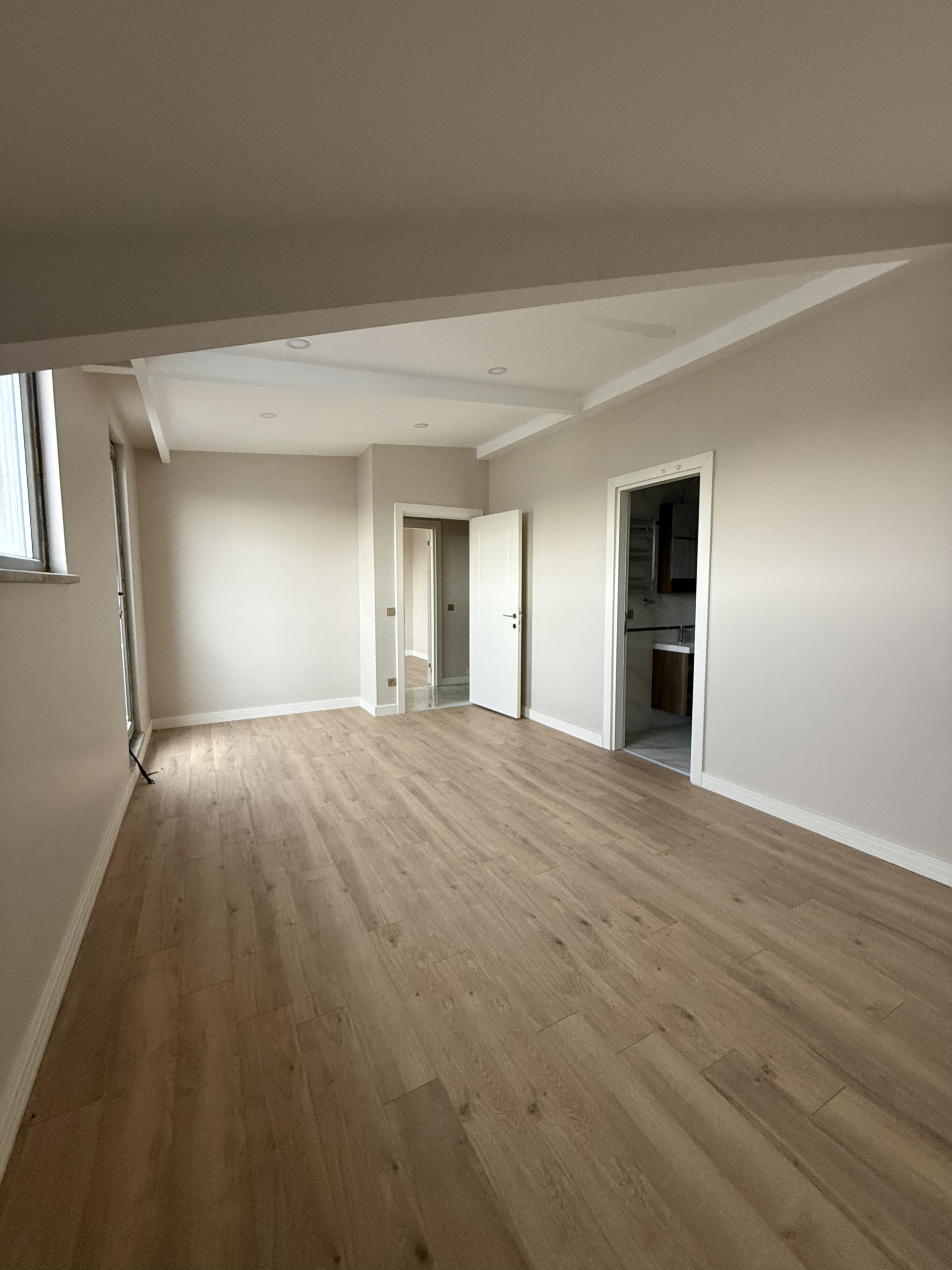 Üsküdar Salacak’ta Satılık 1+1 Sıfır Daire