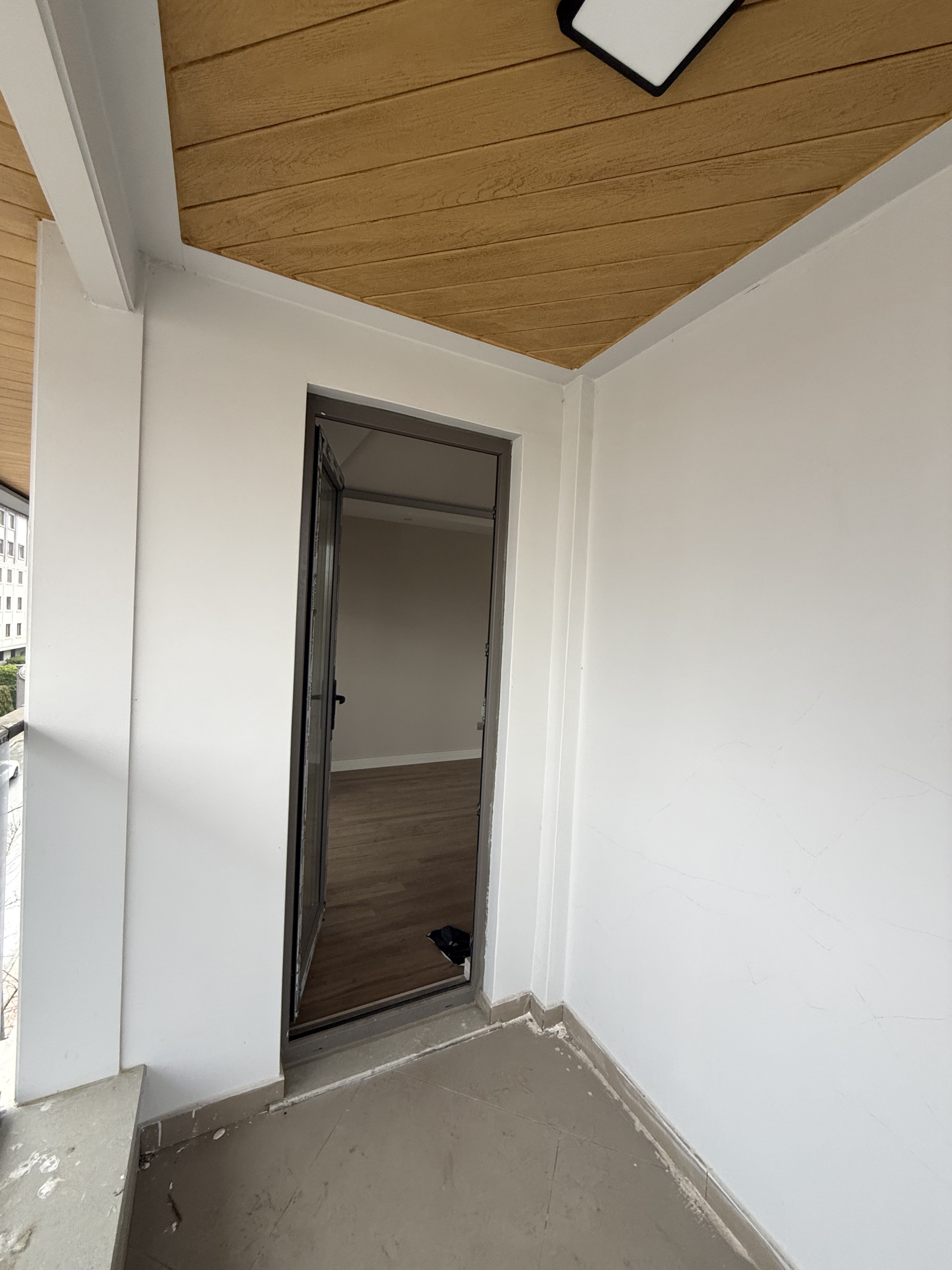 Üsküdar Salacak’ta Satılık 1+1 Sıfır Daire