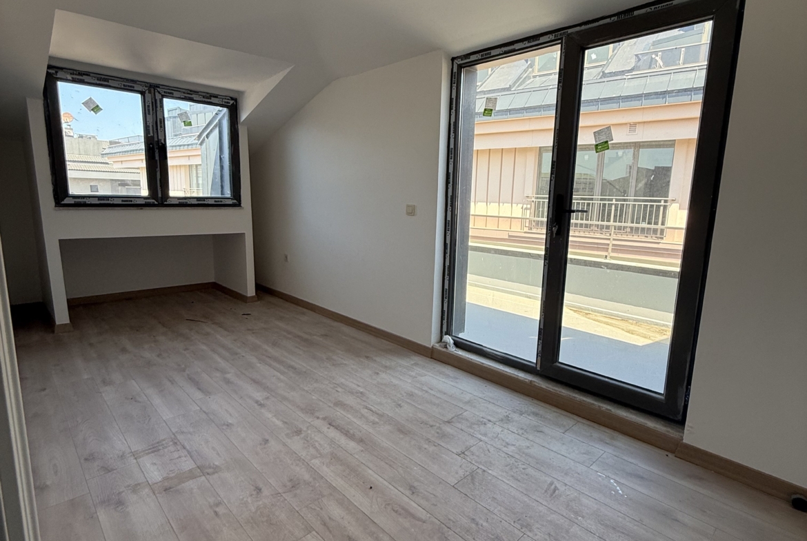 Çengelköy KNC Meydan Avm 5+1 Boğaz Manzaralı Lüks Dubleks Daire