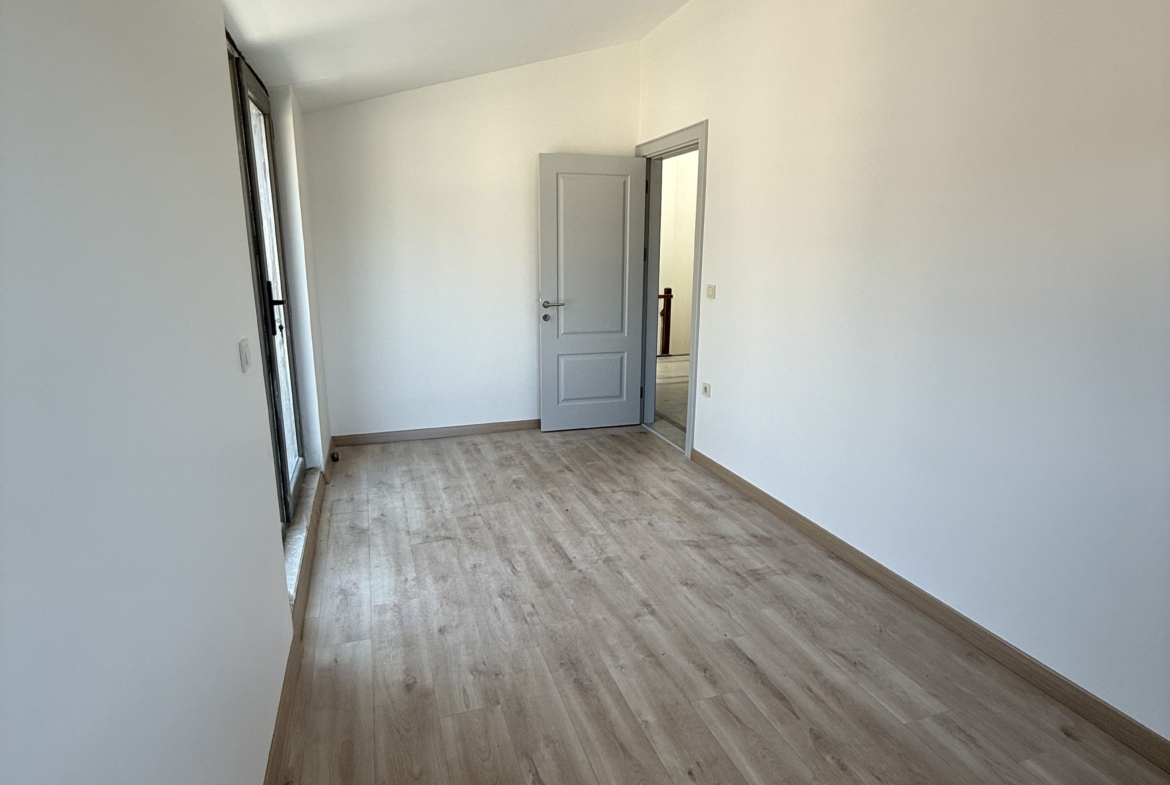 Çengelköy KNC Meydan Avm 5+1 Boğaz Manzaralı Lüks Dubleks Daire