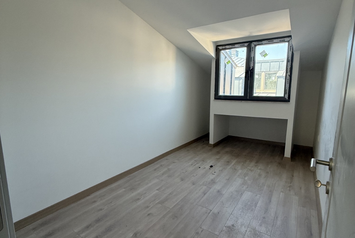 Çengelköy KNC Meydan Avm 5+1 Boğaz Manzaralı Lüks Dubleks Daire